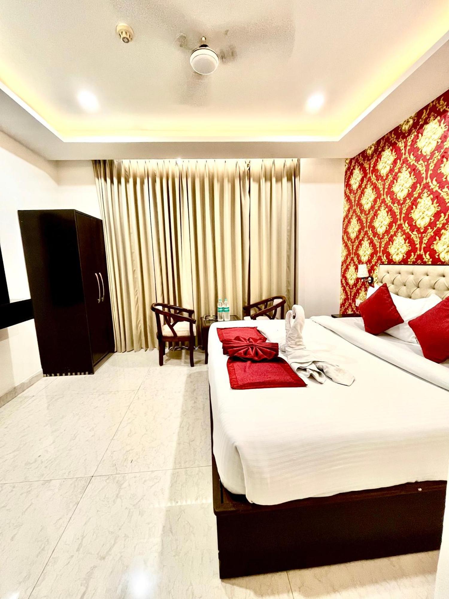 Hotel Northview Park By Lycoris !! Top Rated & Most Awarded Property In Tricity Zirakpur Kültér fotó