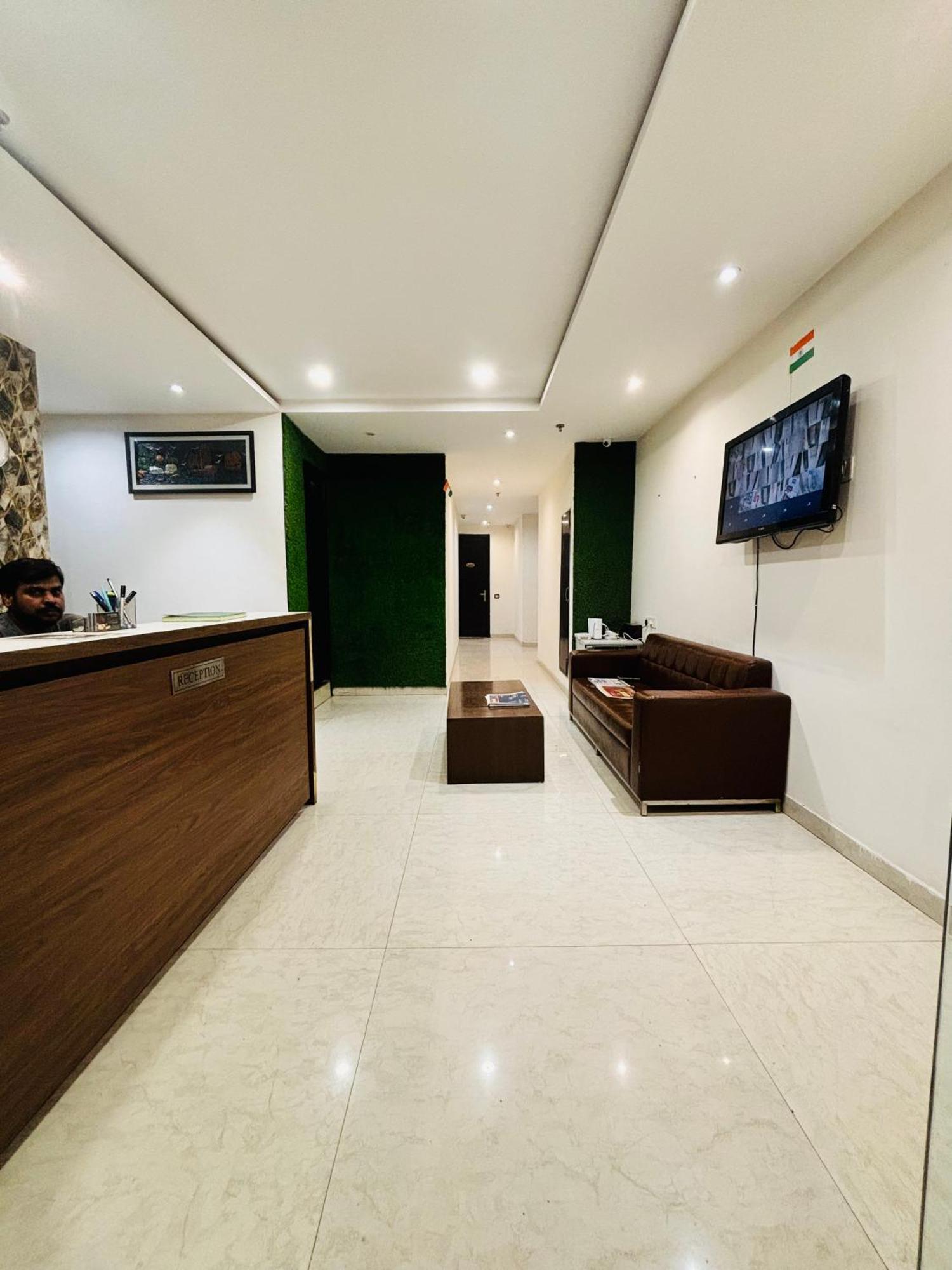 Hotel Northview Park By Lycoris !! Top Rated & Most Awarded Property In Tricity Zirakpur Kültér fotó