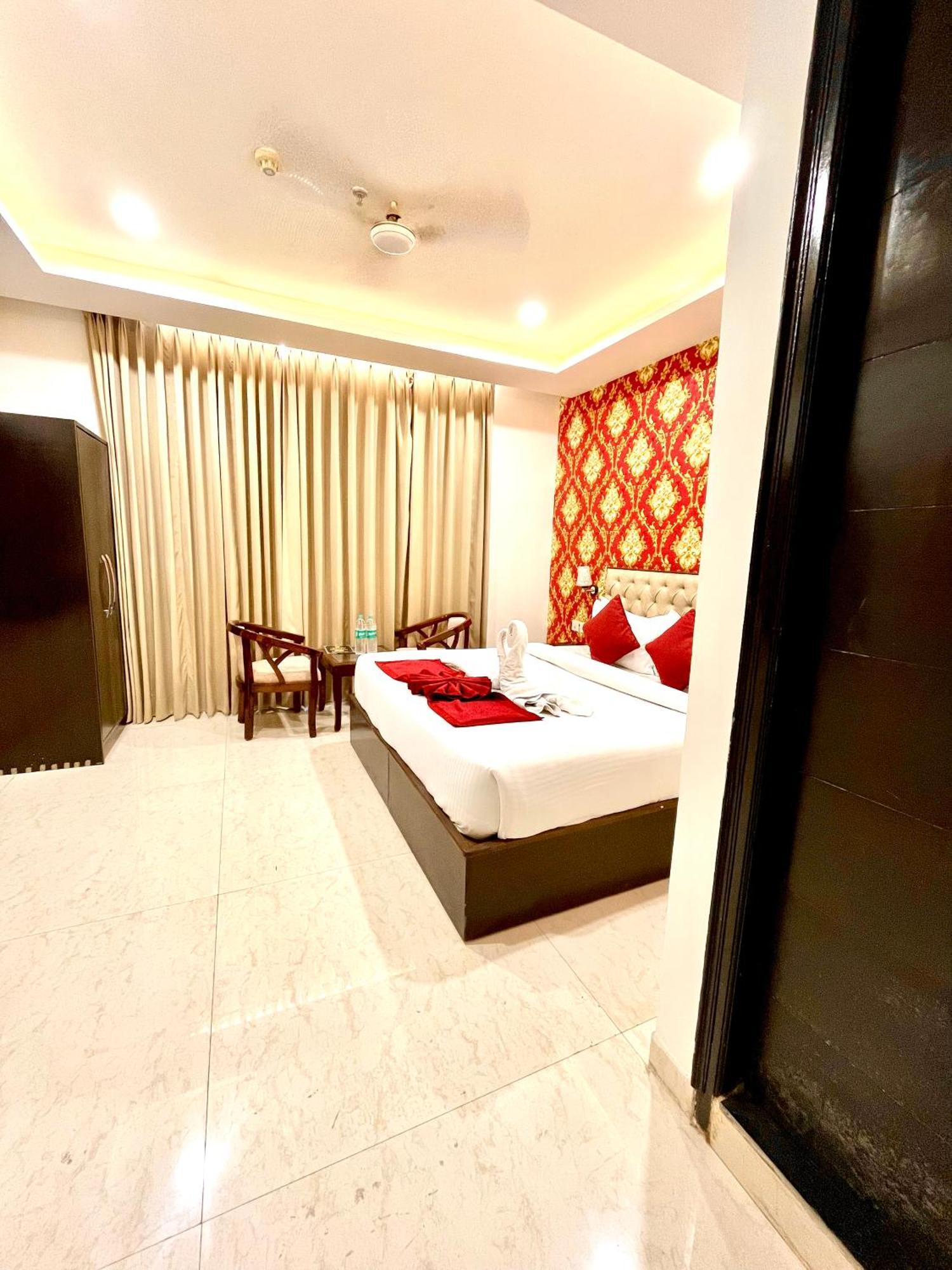 Hotel Northview Park By Lycoris !! Top Rated & Most Awarded Property In Tricity Zirakpur Kültér fotó